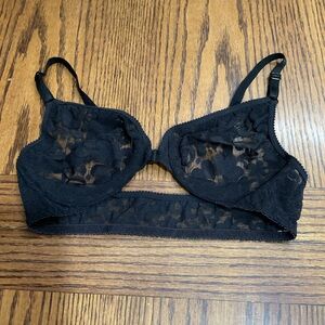 Sexy Black Floral Lace Bra front closure
